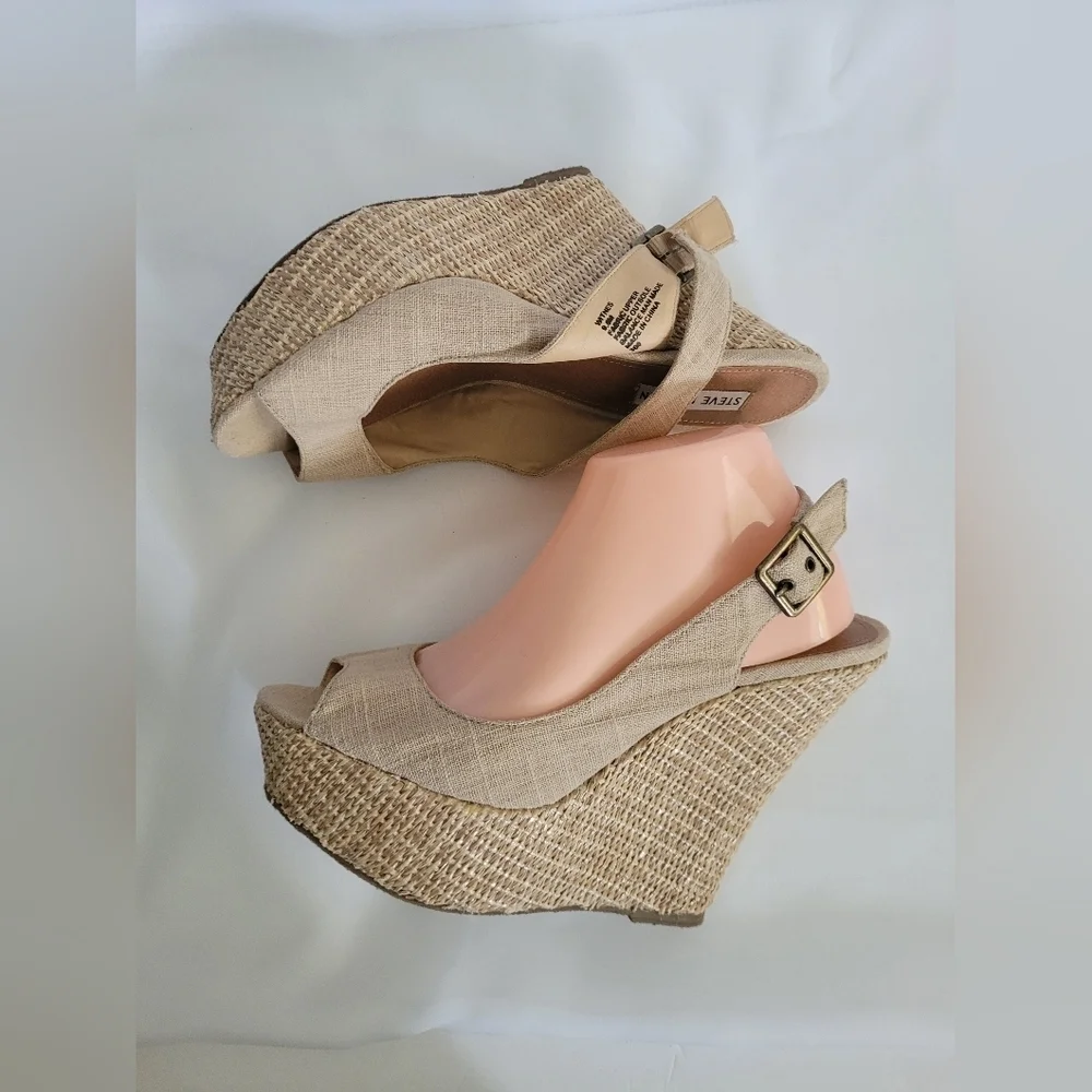 Steve Madden Oatmeal High Wedge Espadrille Sandals 9.5 EUC
